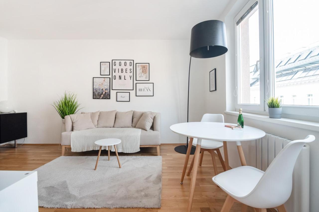 Modern, Bright Studio -Close To The Center In A Quiet Area Vienne Extérieur photo