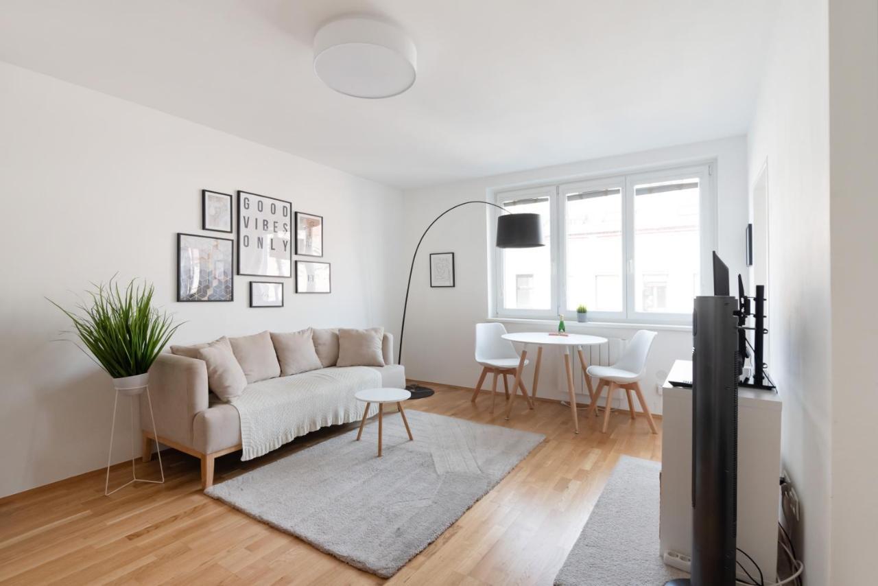 Modern, Bright Studio -Close To The Center In A Quiet Area Vienne Extérieur photo