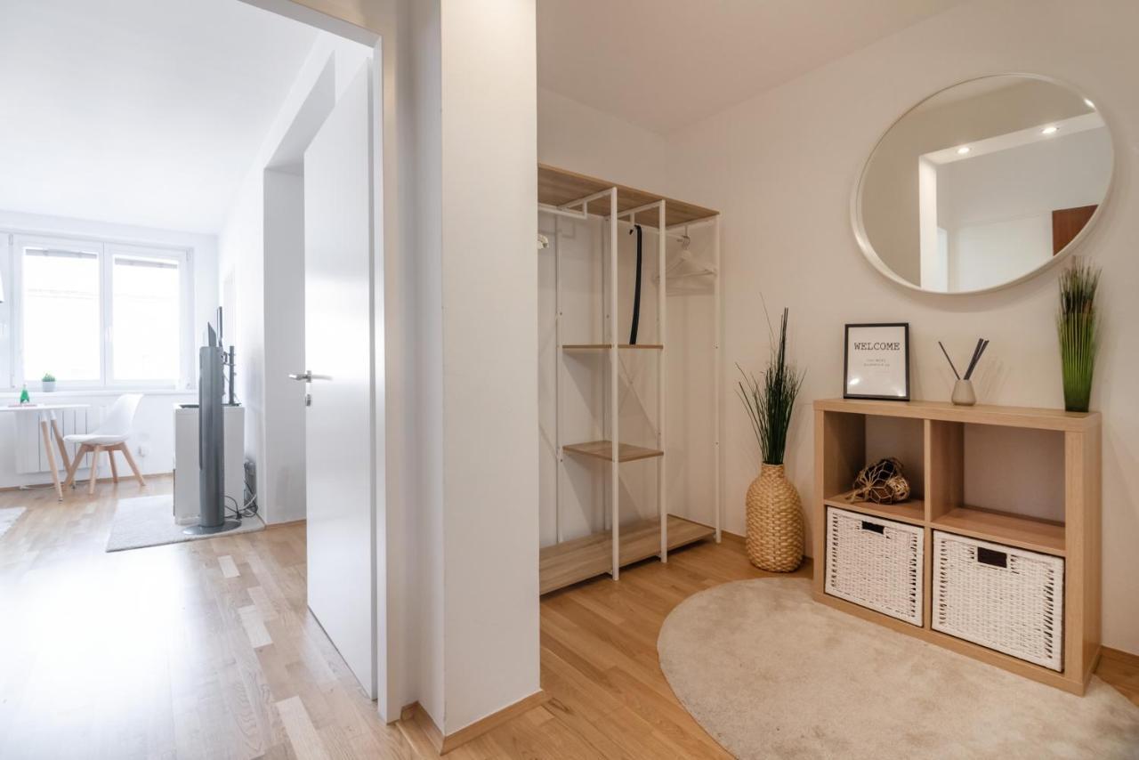Modern, Bright Studio -Close To The Center In A Quiet Area Vienne Extérieur photo