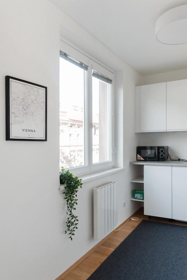 Modern, Bright Studio -Close To The Center In A Quiet Area Vienne Extérieur photo