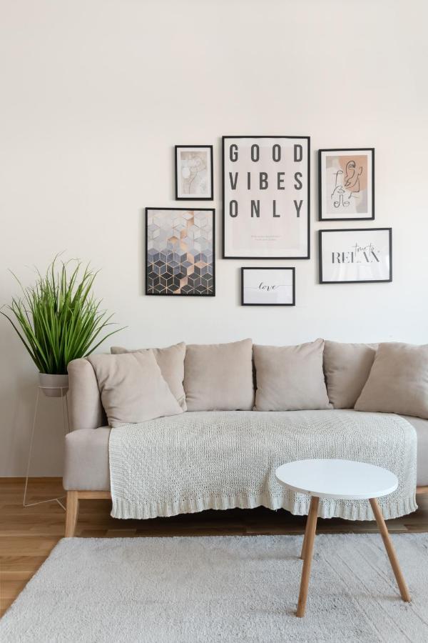 Modern, Bright Studio -Close To The Center In A Quiet Area Vienne Extérieur photo
