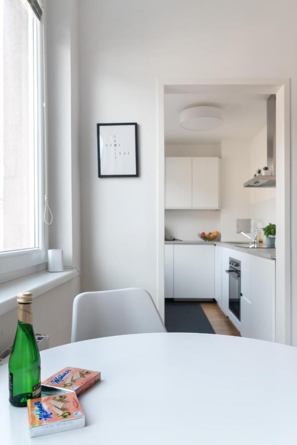 Modern, Bright Studio -Close To The Center In A Quiet Area Vienne Extérieur photo